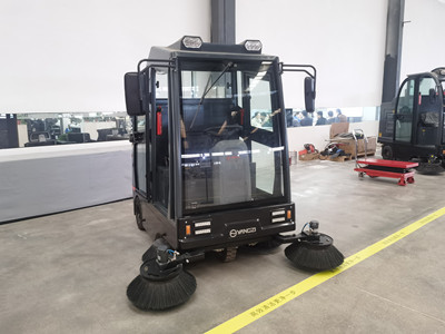 電動(dòng)掃地車(chē)